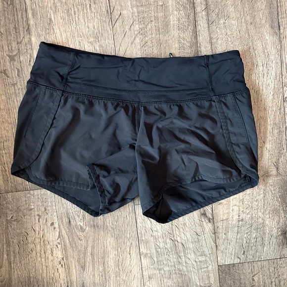 Lululemon shorts - Picture 1 of 3